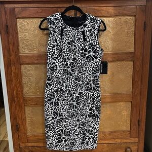 Chic Black and White Floral Midi Dress